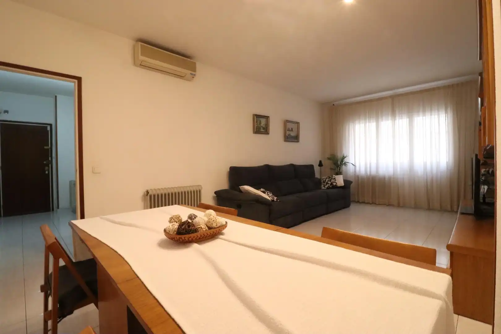Living room of Ground floor for sale in Sabadell  with Air Conditioner, Heating and Terrace