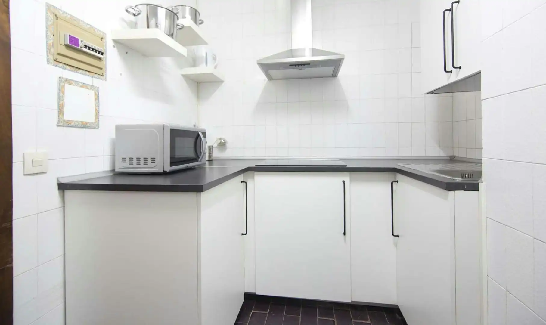 Kitchen of Flat for share in Madrid  with Heating, Washing machine and Internet