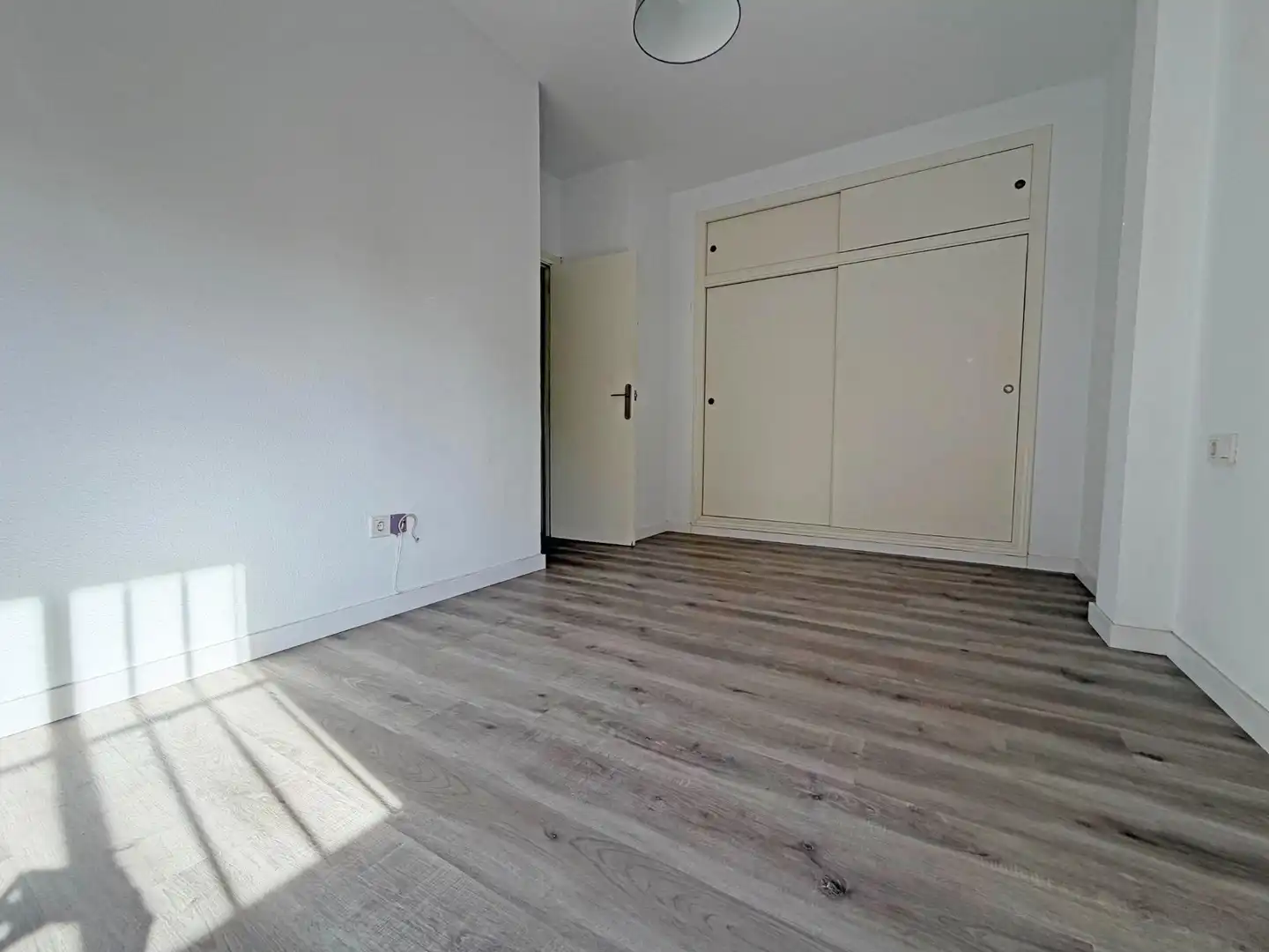 Habitación de Casa o chalet en venta en Alicante / Alacant con Calefacción, Jardín privado y Terraza