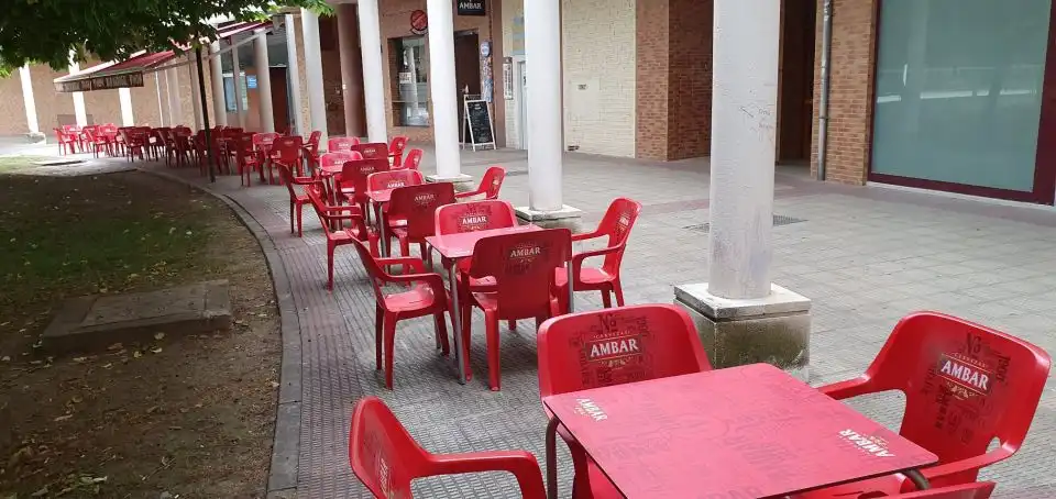 Commercial properties for sale in Parque de Santa Juliana, Universidad