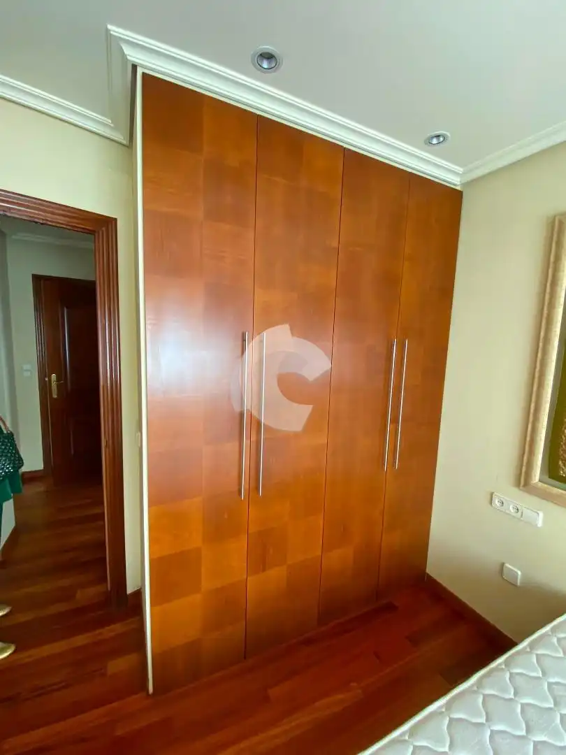 Schlafzimmer von Wohnung zur Miete in Ourense Capital  mit Heizung, Abstellraum und Möbliert