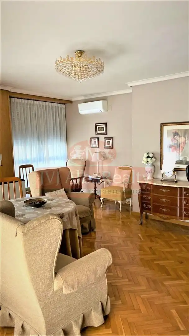 Wohnzimmer von Wohnungen zum Verkauf in Albacete mit Klimaanlage, Heizung und Parkett