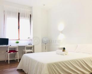 Dormitori de Estudi de lloguer en Salamanca Capital amb Piscina