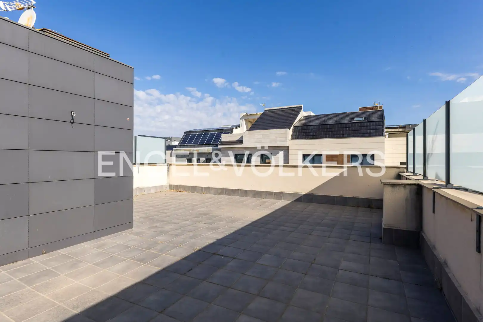 Terrace of Detached homes for rent in Madrid  with Air Conditioner, Heating and Private garden