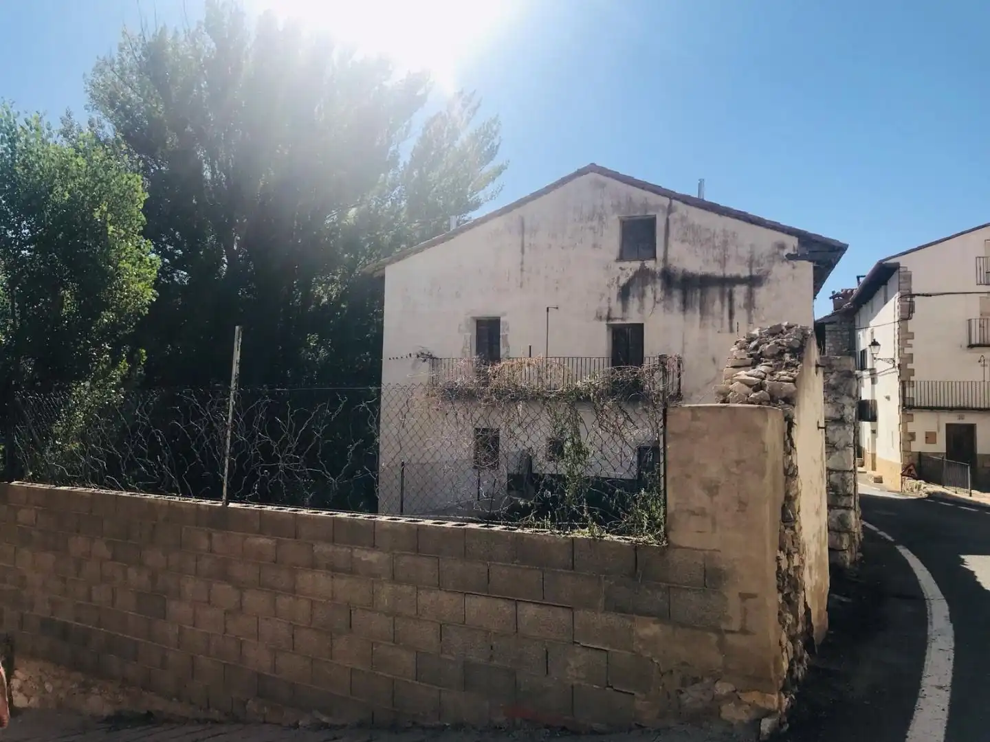 Vista exterior de Casa o xalet en venda en Fortanete amb Terrassa, Traster i Balcó