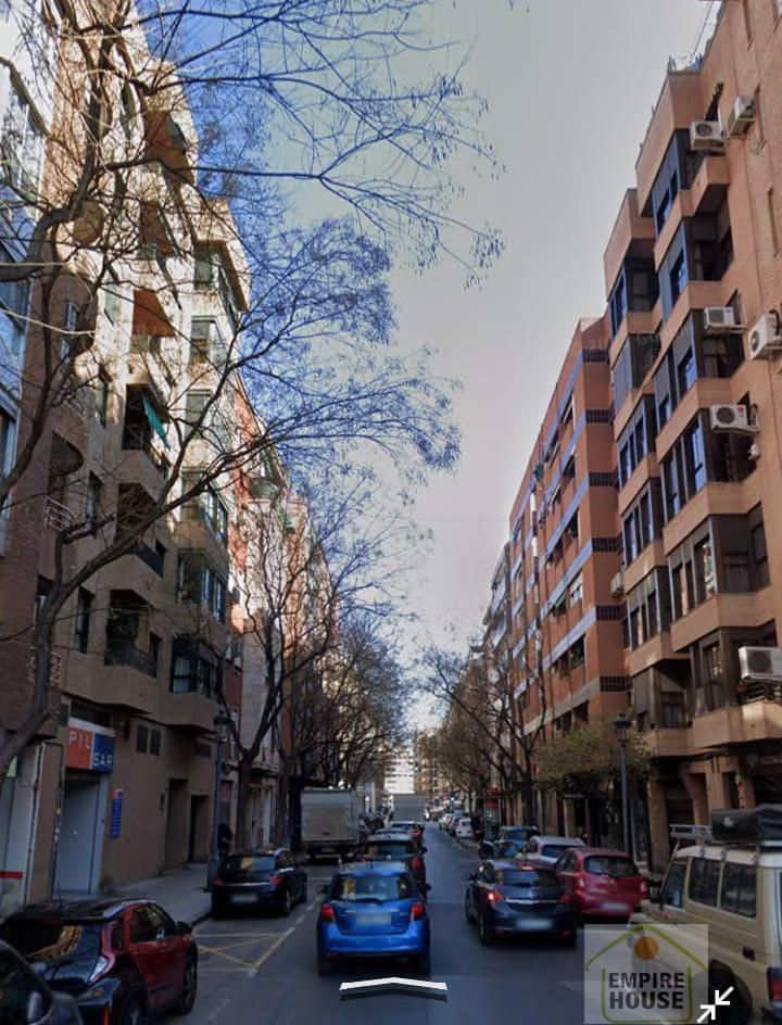 Vista exterior de Piso de alquiler en  Valencia Capital con Aire acondicionado, Calefacción y Parquet