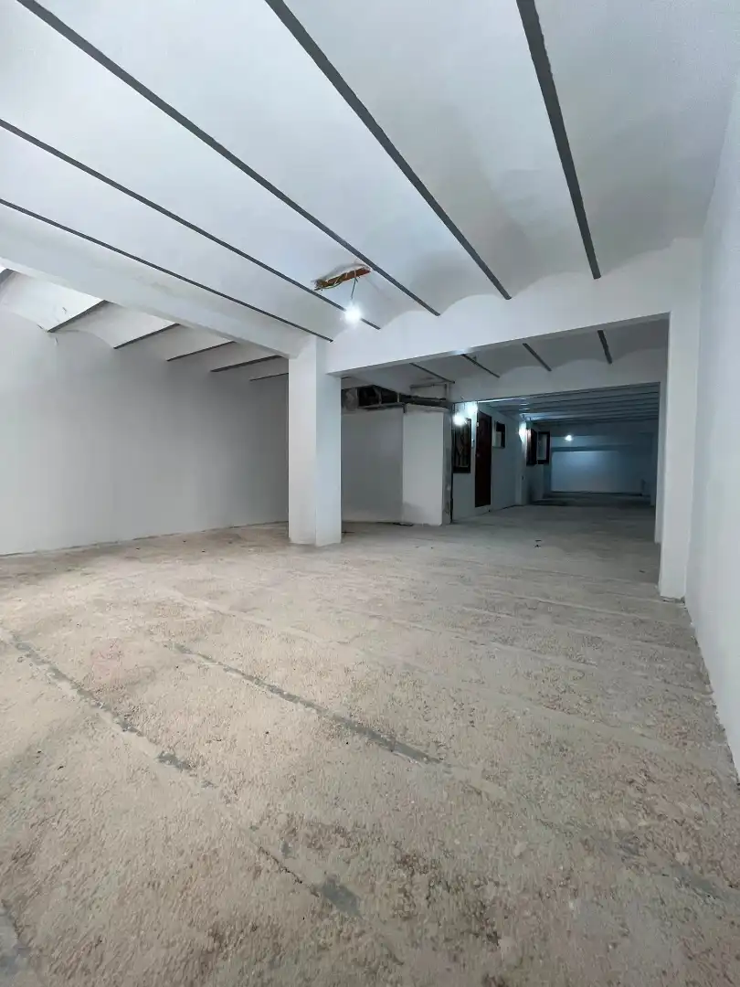 Local comercial en alquiler en Carrer de Sèneca, imagen 2