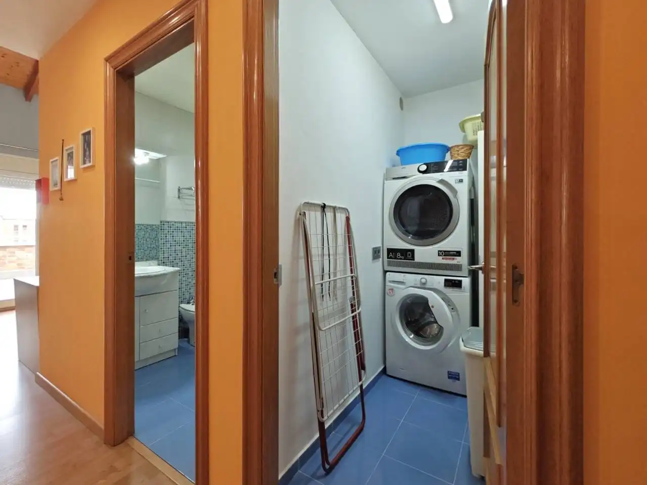 Baño de Casa adosada en venta en Manresa con Aire acondicionado, Calefacción y Terraza