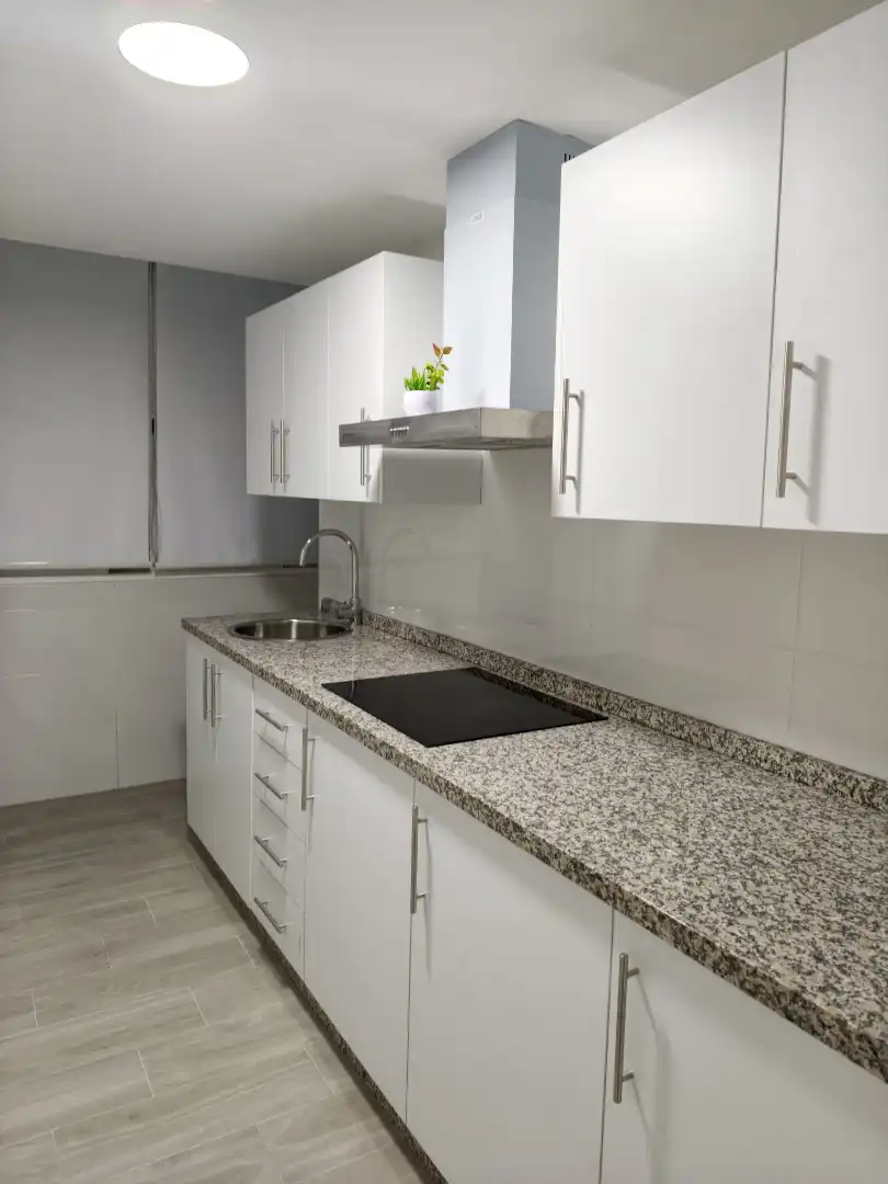 Flat with terrace to rent in Calle Laurel 9, imagen 16