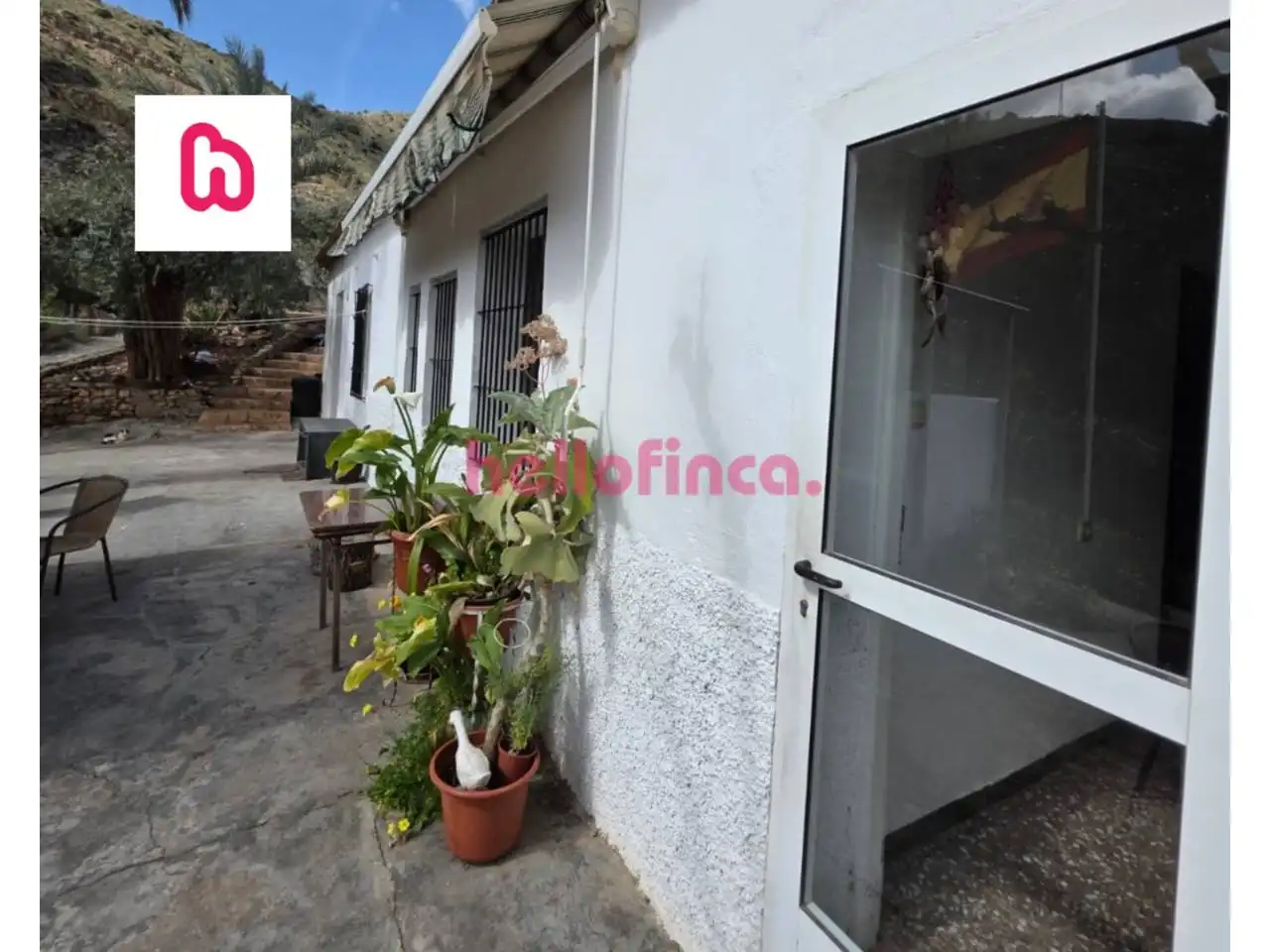Vista exterior de Finca rústica en venda en Orihuela amb Aire condicionat, Calefacció i Jardí privat