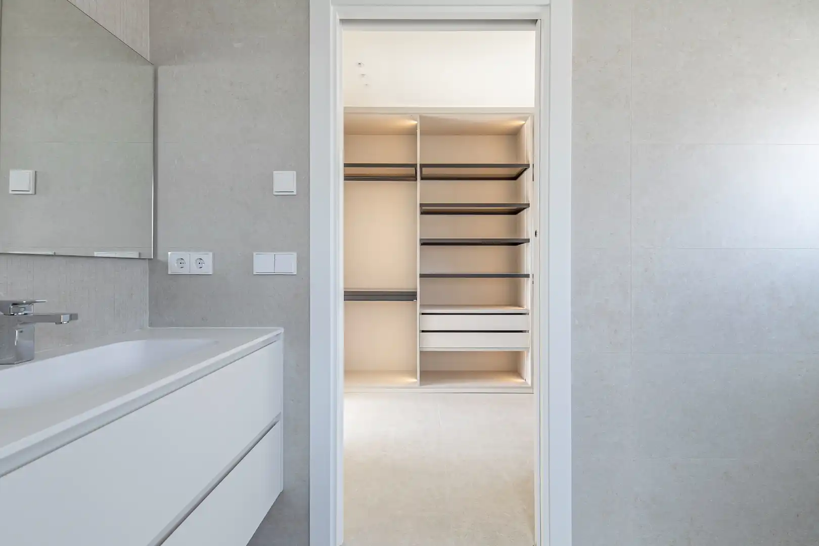 Schlafzimmer von Haus oder Chalet zum Verkauf in Sitges mit Klimaanlage, Heizung und Privatgarten