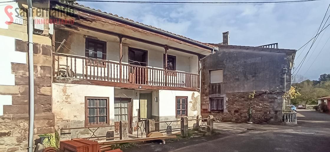 Vista exterior de Casa o xalet en venda en Reocín amb Balcó