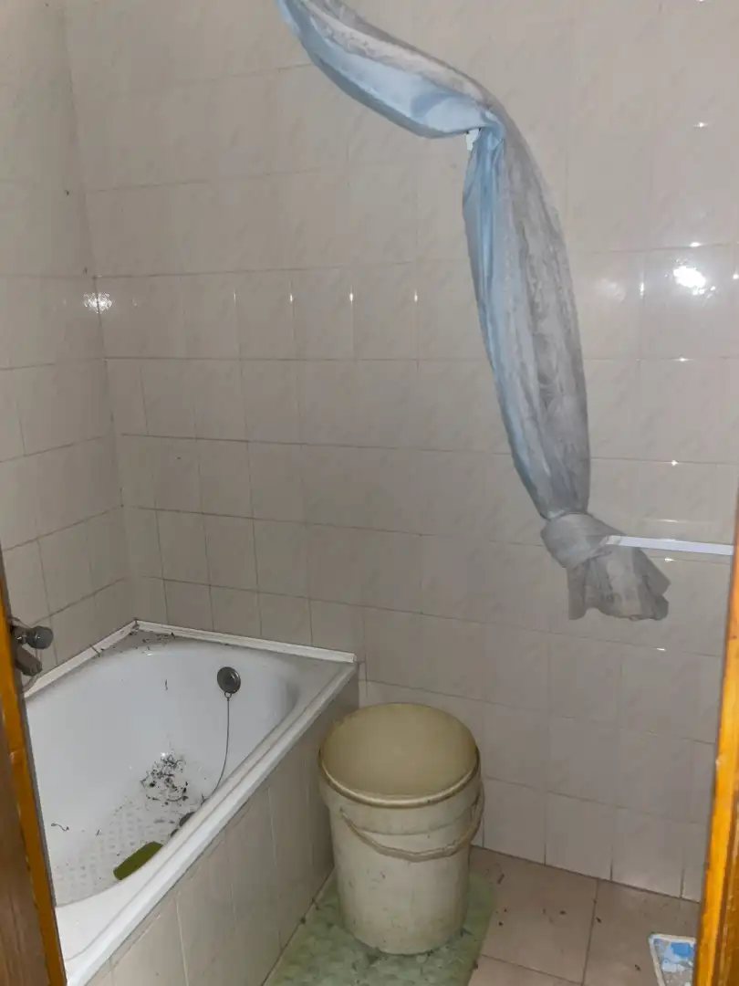 Bany de Edifici en venda en Andosilla amb Alarma