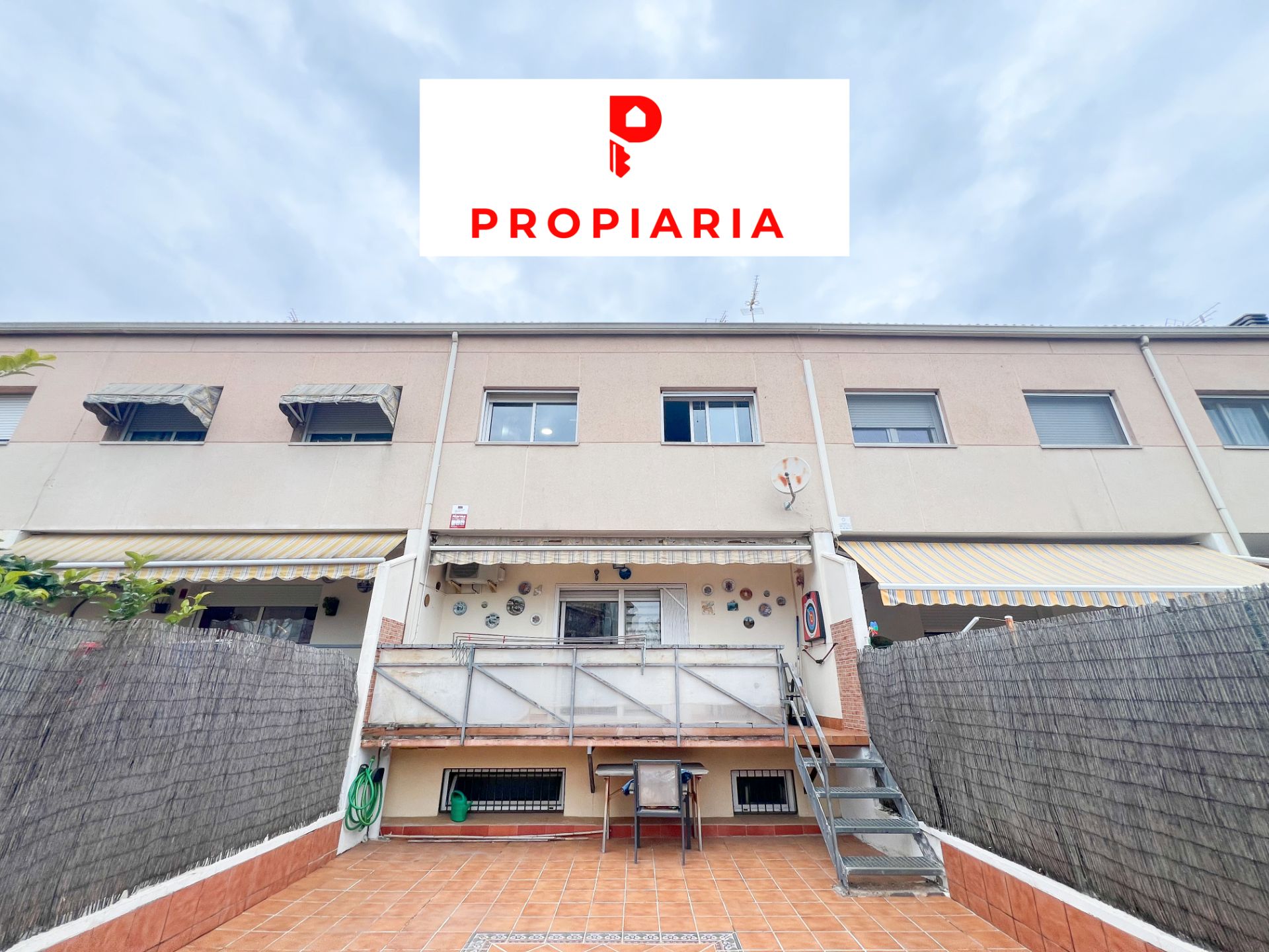 Vista exterior de Casa o xalet en venda en Martorell amb Aire condicionat, Calefacció i Parquet