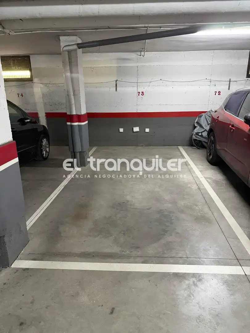 Parkplatz von Wohnung zur Miete in Las Rozas de Madrid mit Parkett, Abstellraum und Schwimmbad
