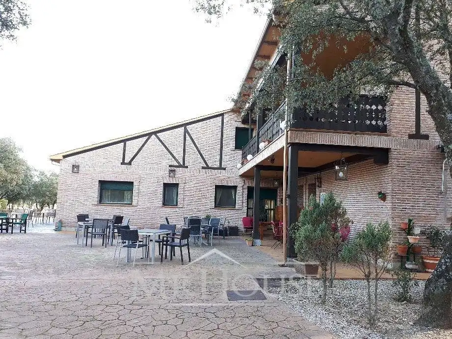 Terrasse von Country house zum Verkauf in Casavieja mit Klimaanlage, Heizung und Privatgarten
