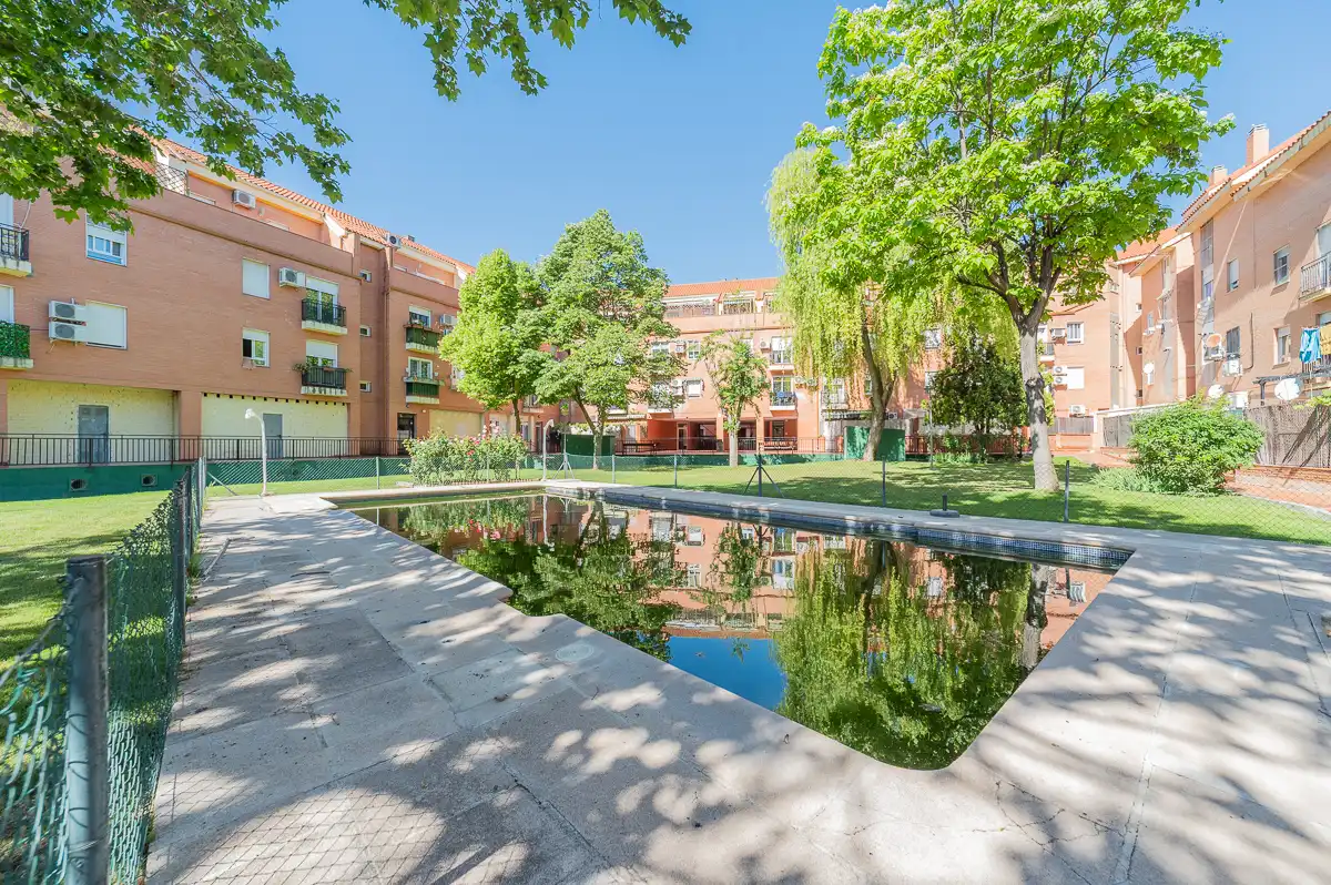 Vista exterior de Piso en venta en Ciempozuelos con Calefacción y Piscina comunitaria