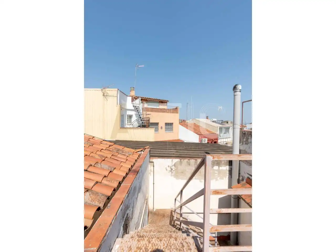 Vista exterior de Casa o xalet en venda en Sabadell amb Calefacció, Terrassa i Traster