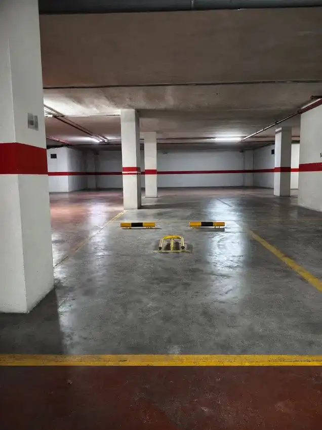 Aparcament de Garatge de lloguer en Valencia
