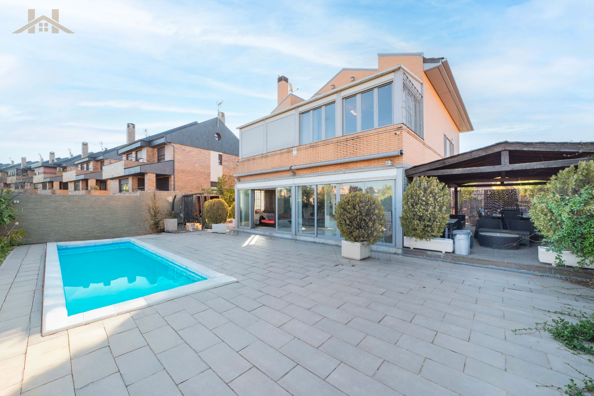 Swimming pool of House or chalet for sale in Arroyomolinos (Madrid)  with Air Conditioner, Heating and Private garden