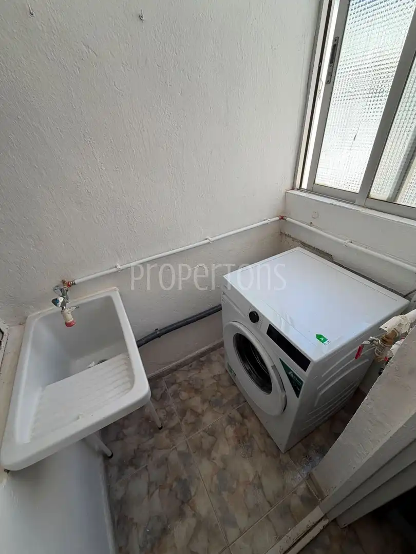 Flat for rent in Calle Enrique monsonis, Pla de Bon Repós