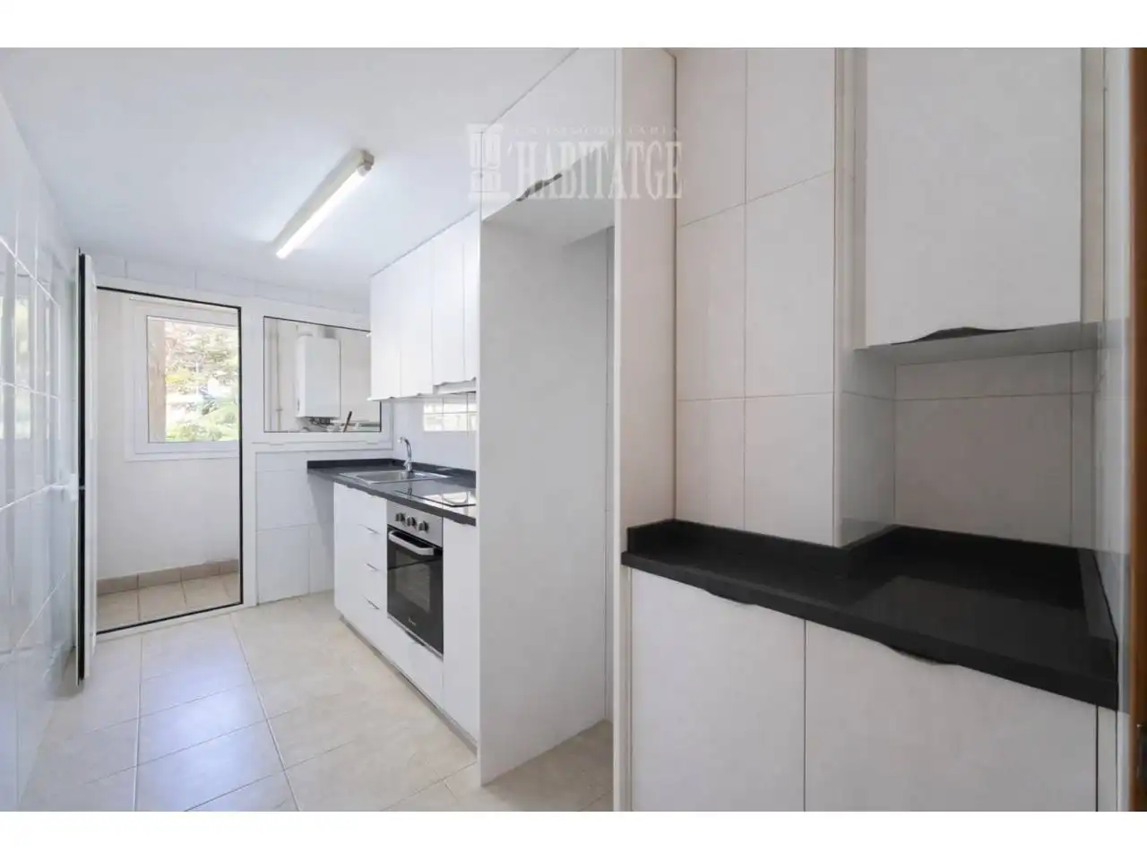 Cocina de Piso en venta en Sant Hilari Sacalm con Calefacción, Trastero y Alarma
