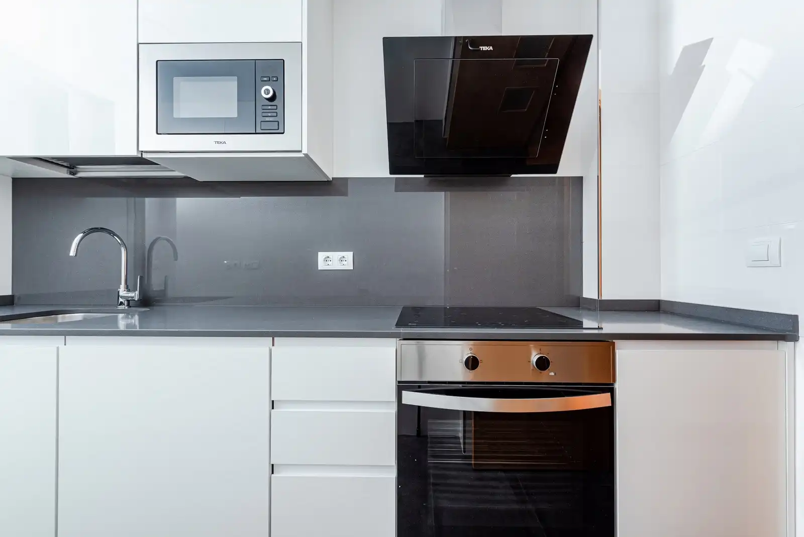 Kitchen of Flat for sale in Torrelodones  with Storage room