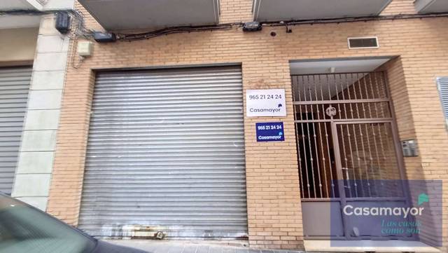 Local comercial en Alquiler en Avenida Condes de Soto Ameno, 12 en Santo Domigo
