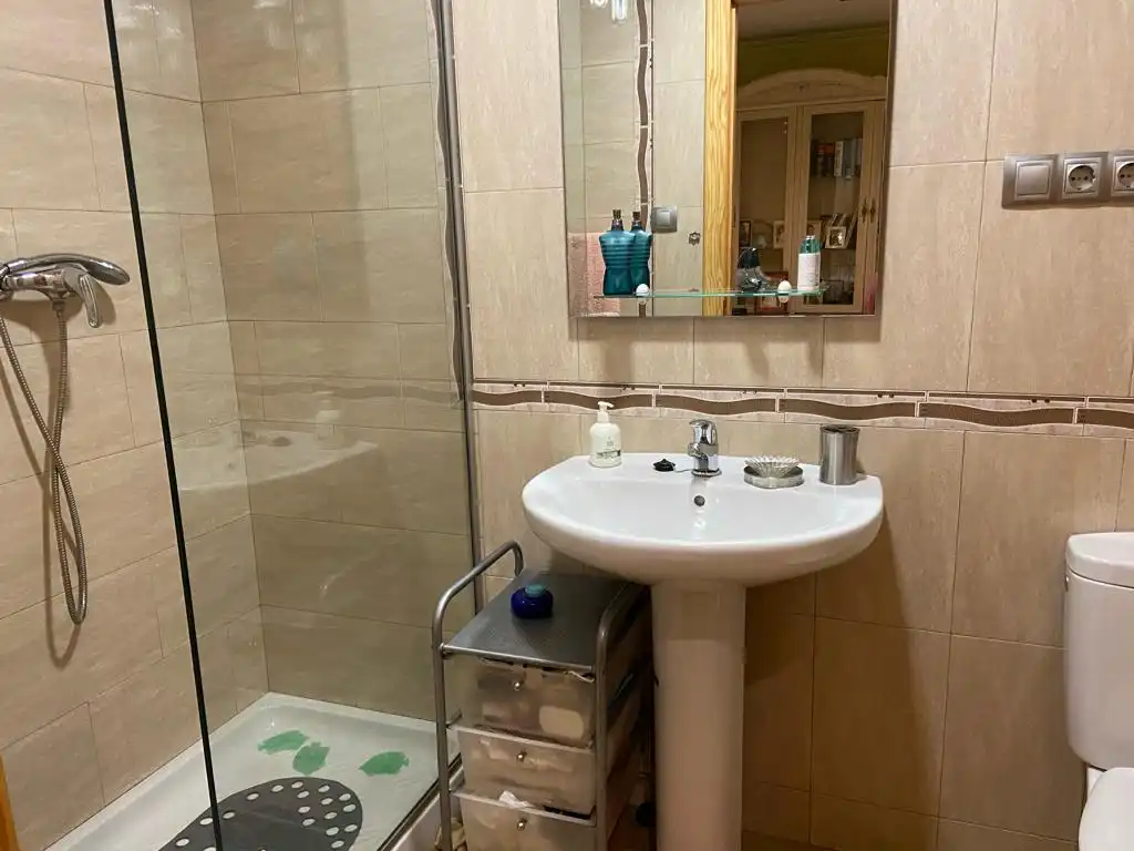 Badezimmer von Maisonette zum Verkauf in Elche / Elx mit Klimaanlage