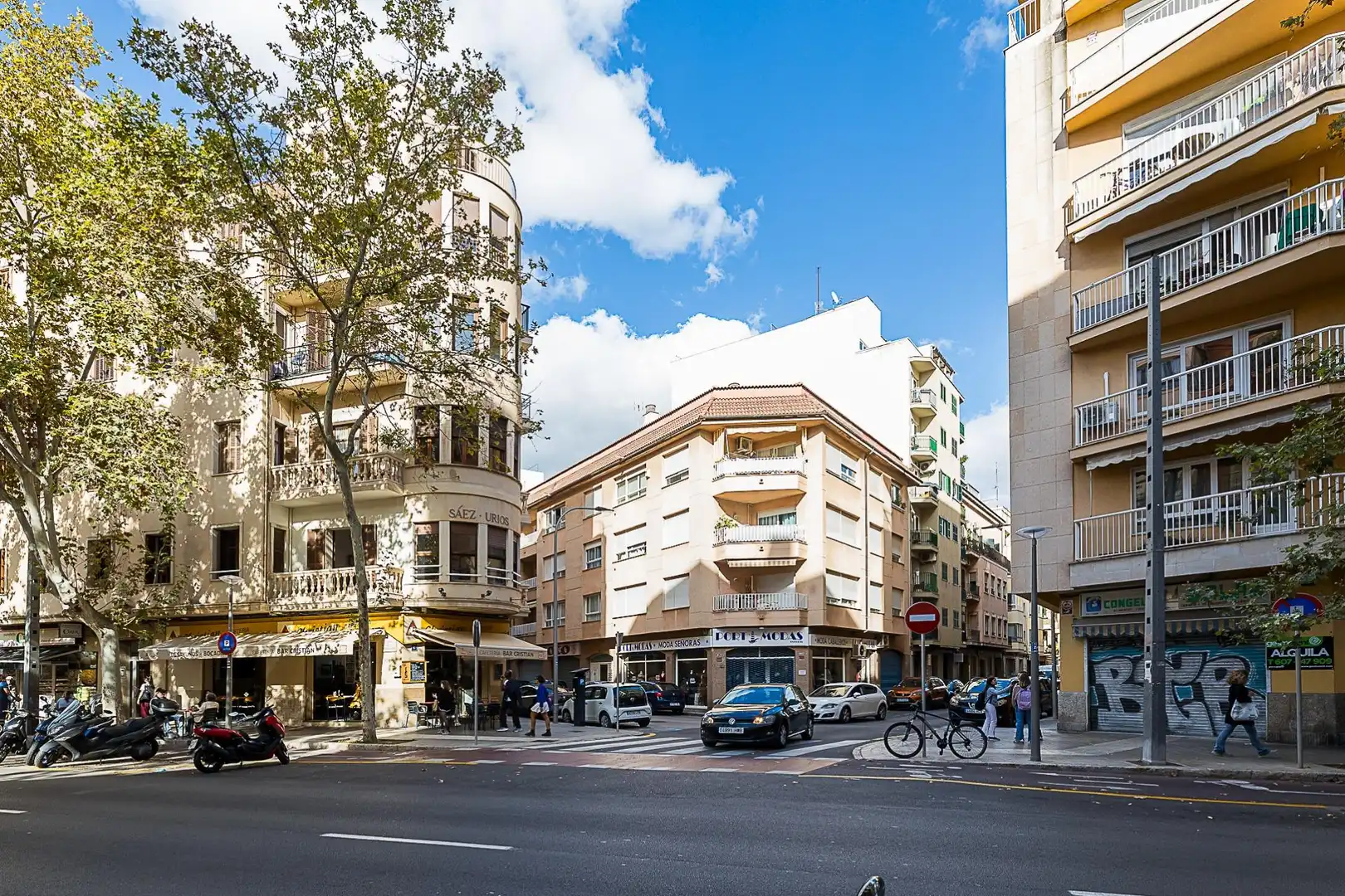 Außenansicht von Geschaftsraum zum Verkauf in  Palma de Mallorca mit Klimaanlage