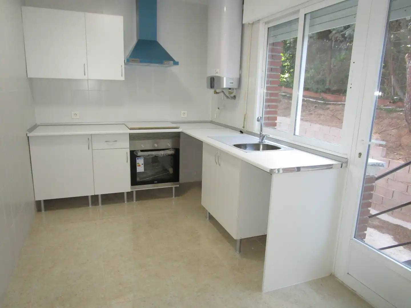 Cocina de Casa o chalet en venta en Villanueva del Pardillo con Calefacción, Jardín privado y Terraza