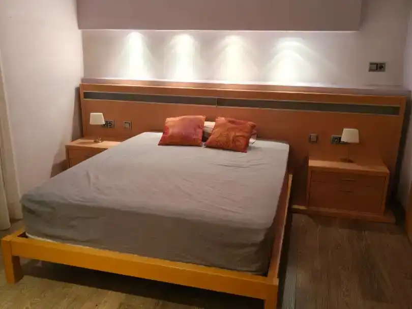 Habitación de Piso de alquiler en Toledo con Aire acondicionado, Parquet y Amueblado