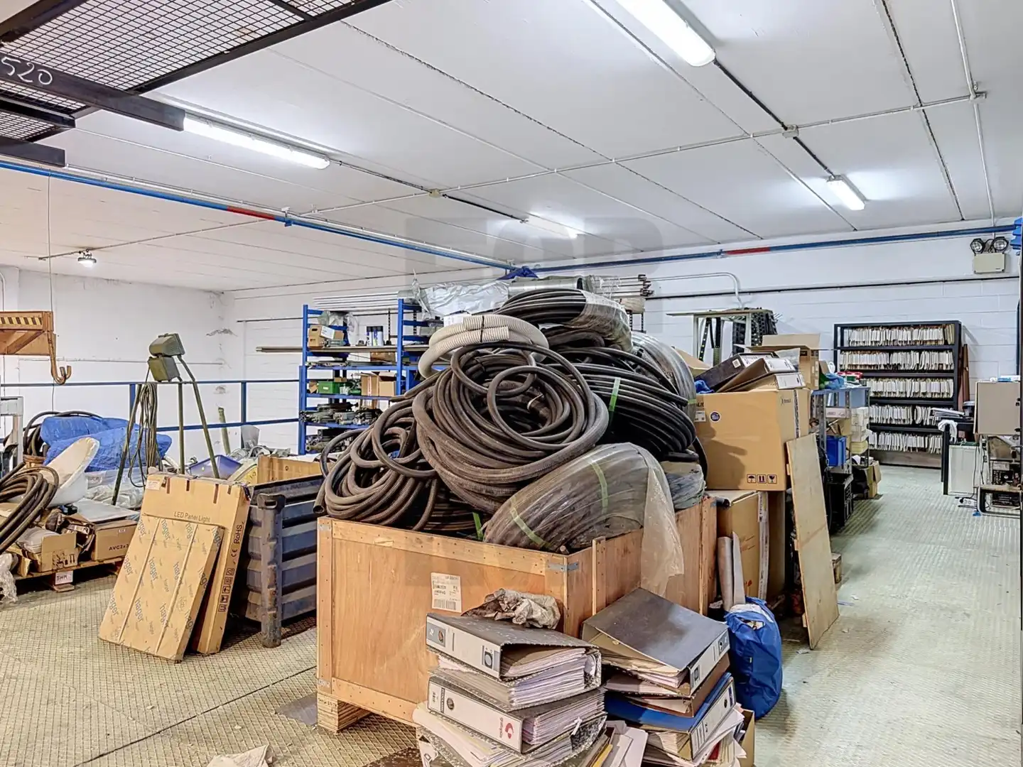 Industrial buildings for sale in Segura