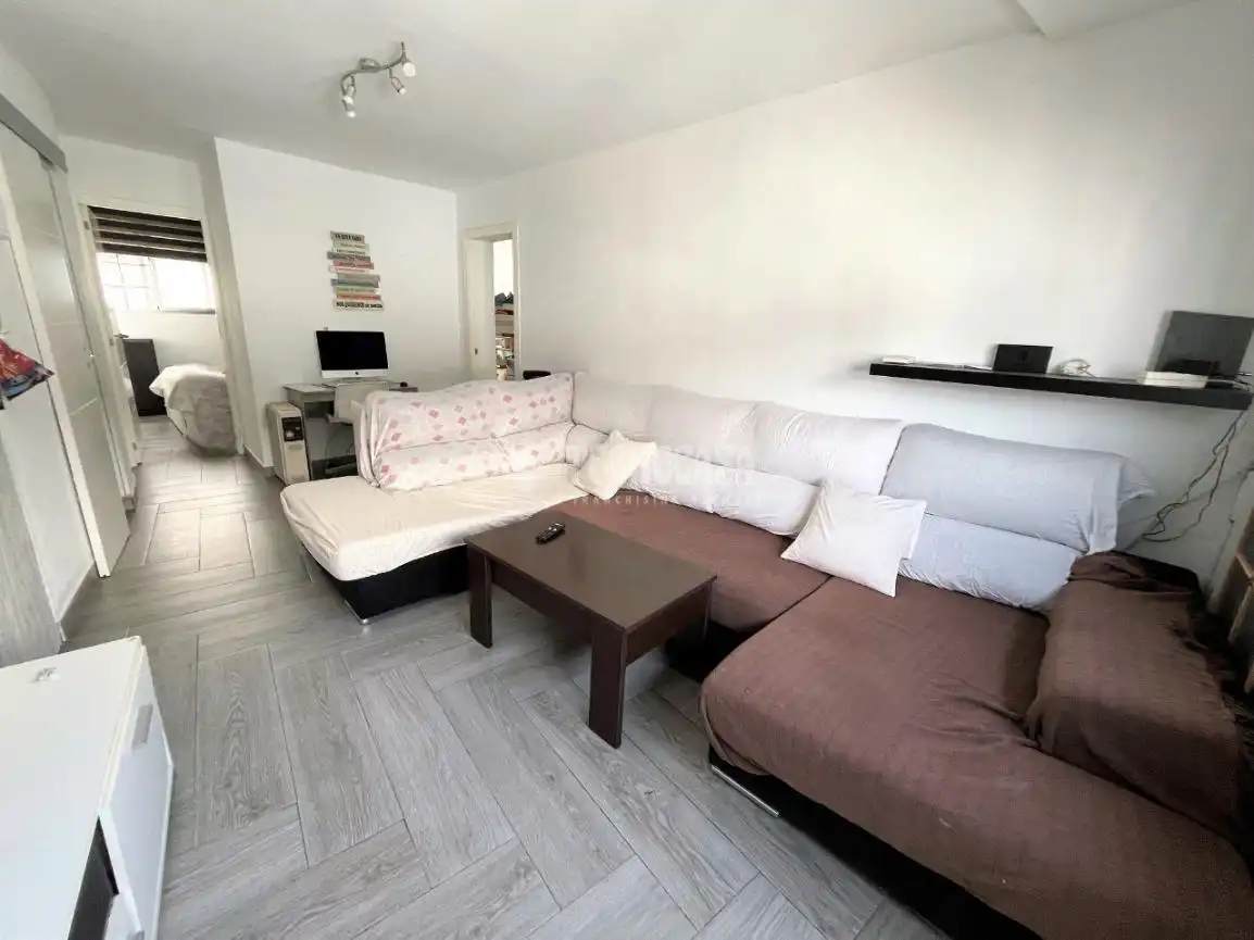 Living room of Flat for sale in San Fernando  with Air Conditioner