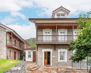 Vista exterior de Casa o xalet en venda en Ribera de Arriba amb Aire condicionat i Balcó