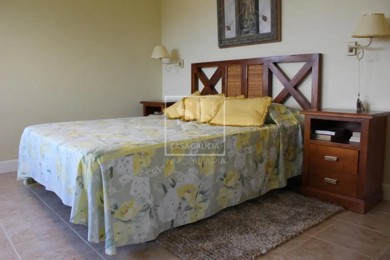 Dormitori de Casa o xalet en venda en Baiona amb Calefacció, Jardí privat i Terrassa