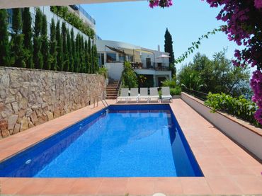 Villa avec piscine à vendre à Carrer Petunies