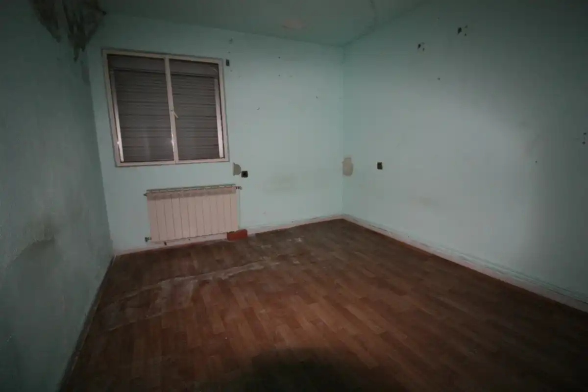 Dormitori de Casa o xalet en venda en Lanzahíta amb Jardí privat