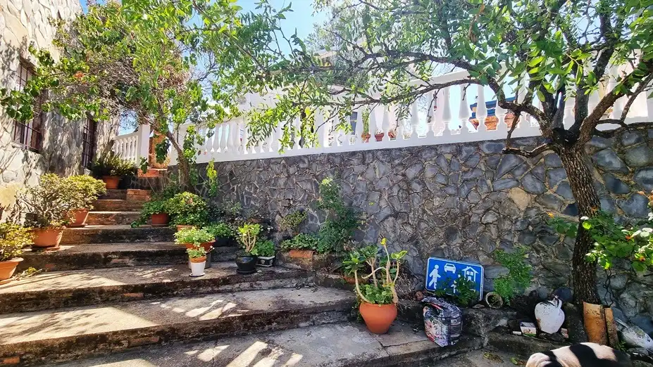 Jardín de Finca rústica en venta en El Campillo (Huelva) con Aire acondicionado, Jardín privado y Terraza