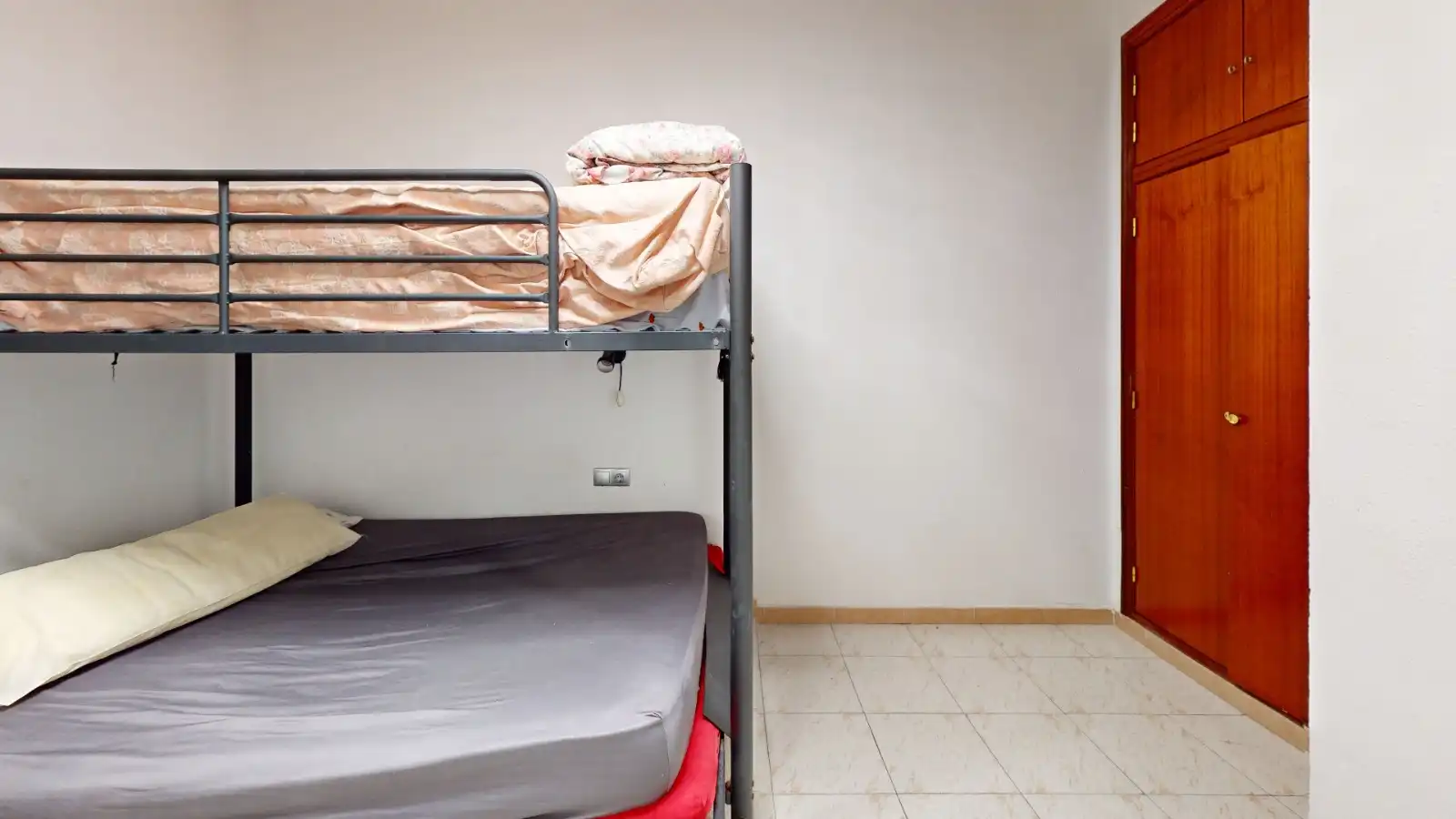 Piso en venta en Calle Radio Murcia, Las Piscinas Naturales