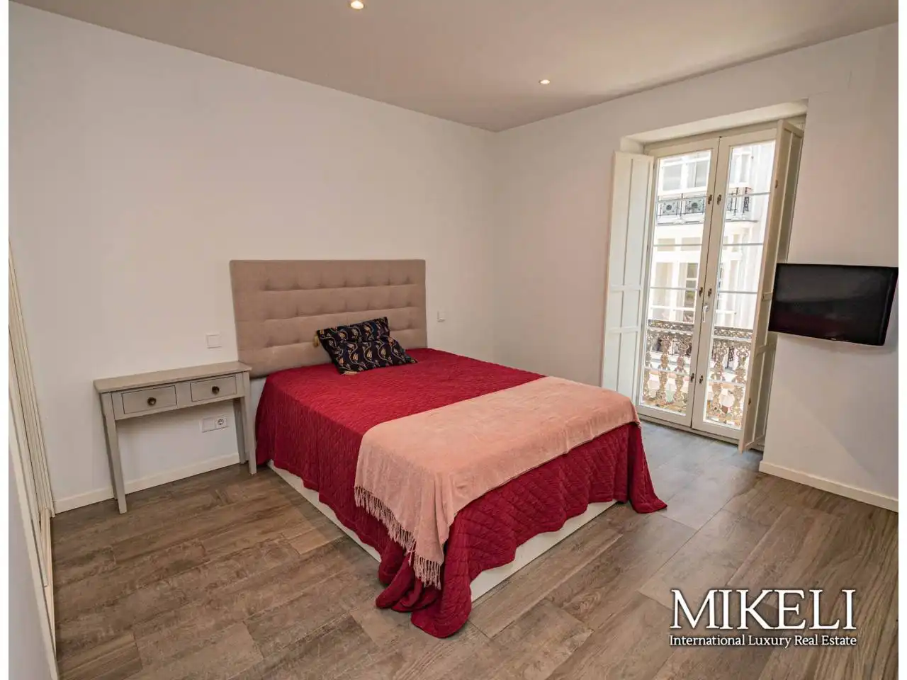 Flat with terrace to rent in Calle Hernán Cortés, imagen 2