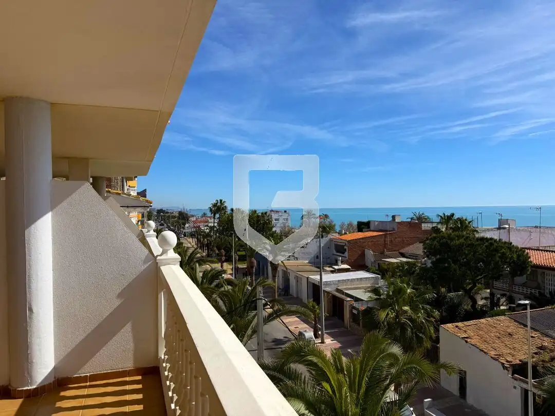 Vista exterior de Apartament en venda en Moncofa amb Aire condicionat, Jardí privat i Terrassa