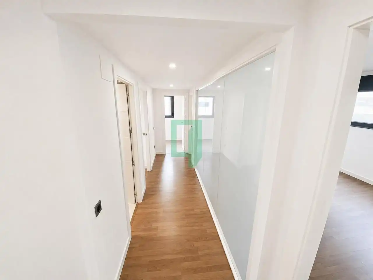 Flat for rent in Badalona  with Air Conditioner and Terrace