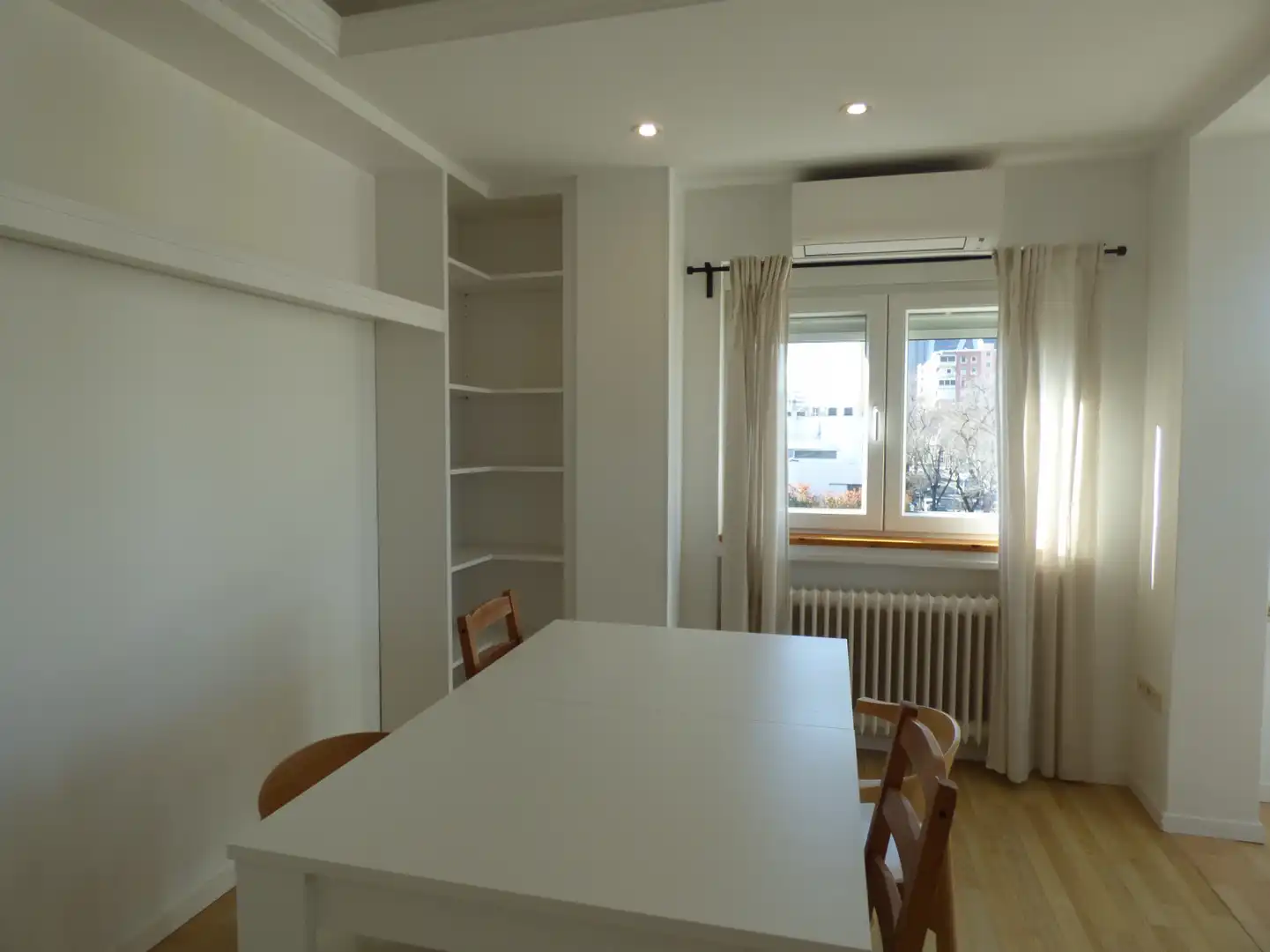 Comedor de Piso de alquiler en Madrid con Aire acondicionado, Calefacción y Terraza