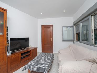 Apartament amb ascensor en venda a Calle TORDO
