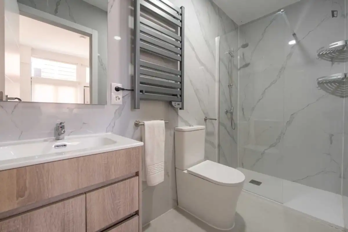 Bany de Apartament de lloguer en Puente de Vallecas