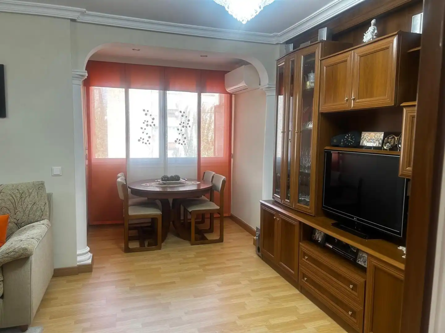 Comedor de Piso en venta en Coslada con Aire acondicionado, Calefacción y Amueblado