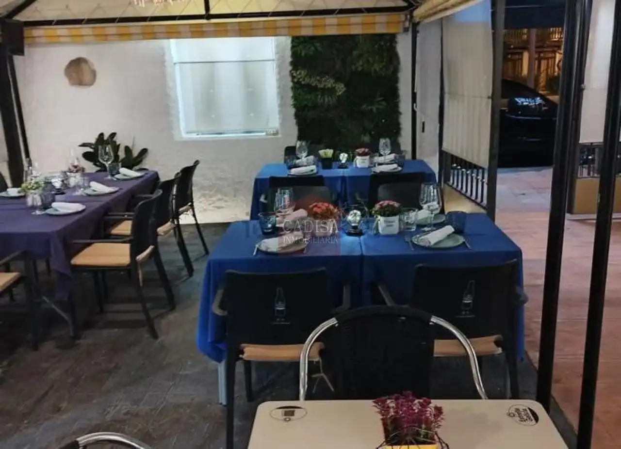Local comercial en traspàs a San José - Parador - Zurguén, imagen 10