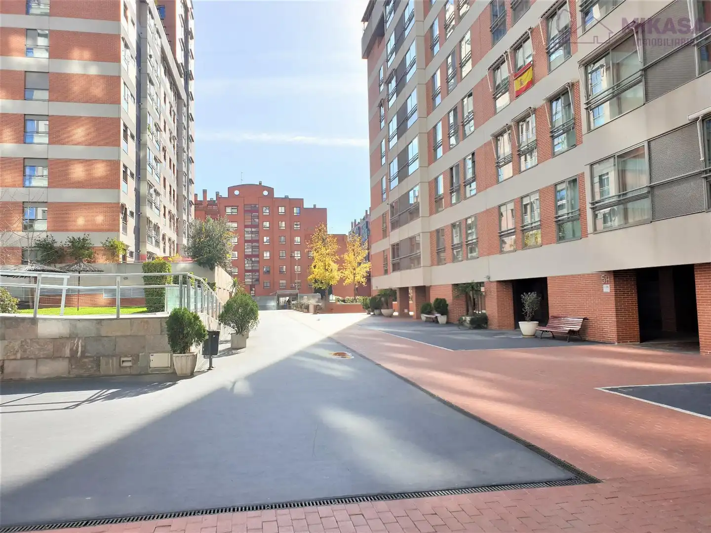 Exterior view of Flat for rent in Madrid  with Air Conditioner, Heating and Community pool