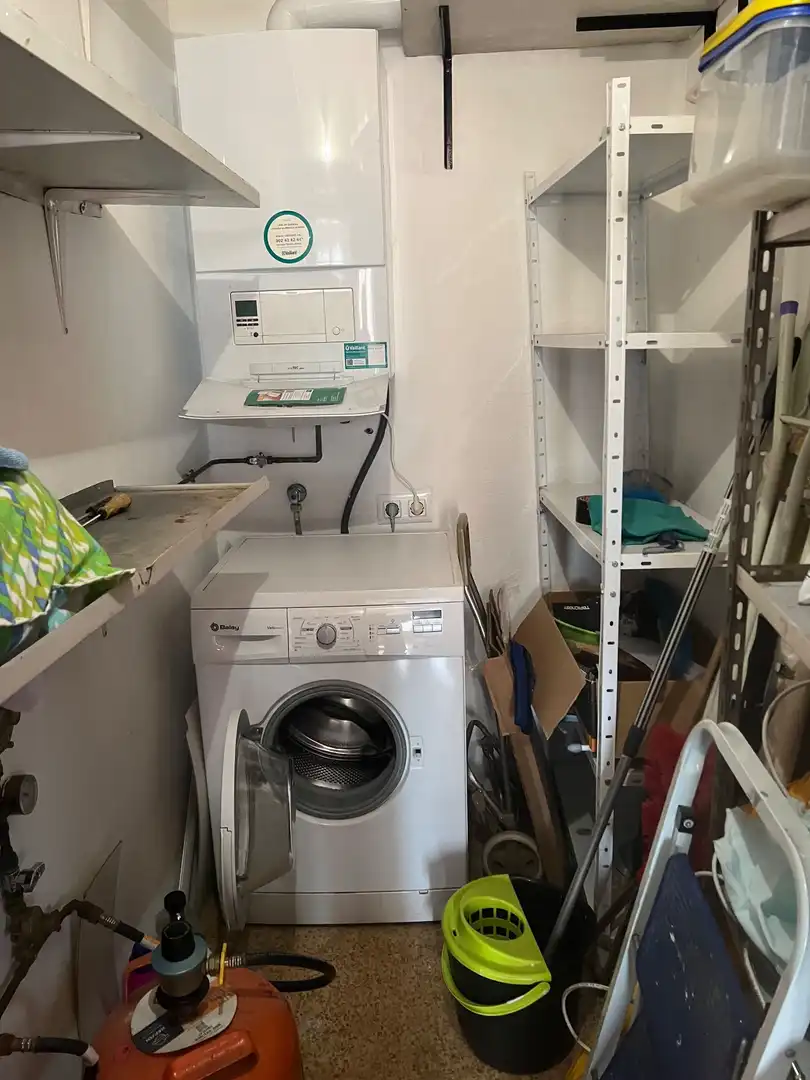 Piso en venta en Gijón  con Calefacción, Terraza y Amueblado